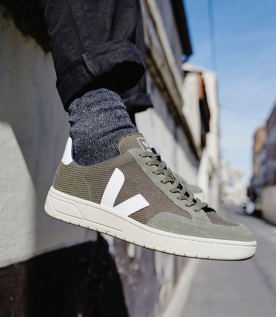 Veja V-12 B-mesh Outlet Adults Olive White | TAUWZ32836