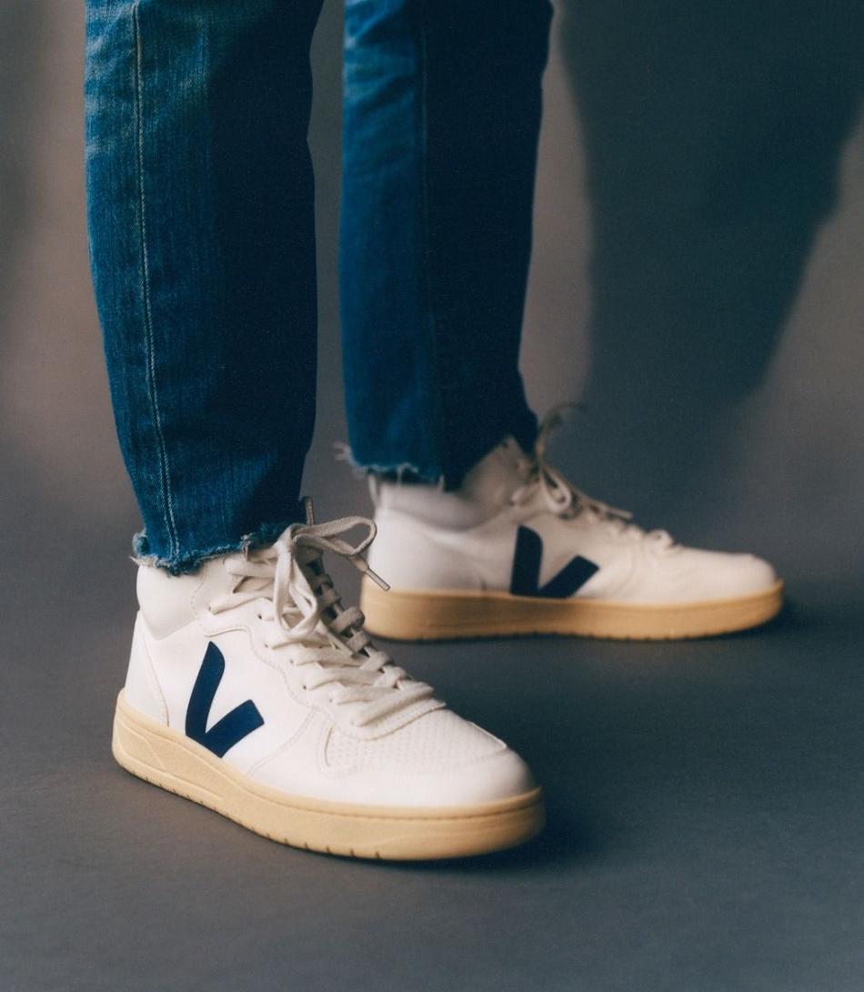 Veja V-15 Cwl Cobalt Butter Sole Outlet Adults White Deep Blue | AUCIF29097