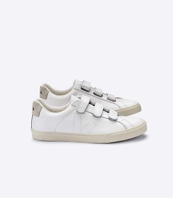 Veja 3-lock Leather Outlet Adults White | GAUEC15210